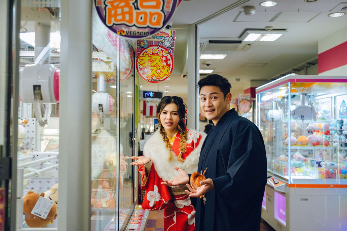 北海道街頭風格和服婚前拍攝在冬季於商店街和弥彦神社进行 by Kuma on OneThreeOneFour 5