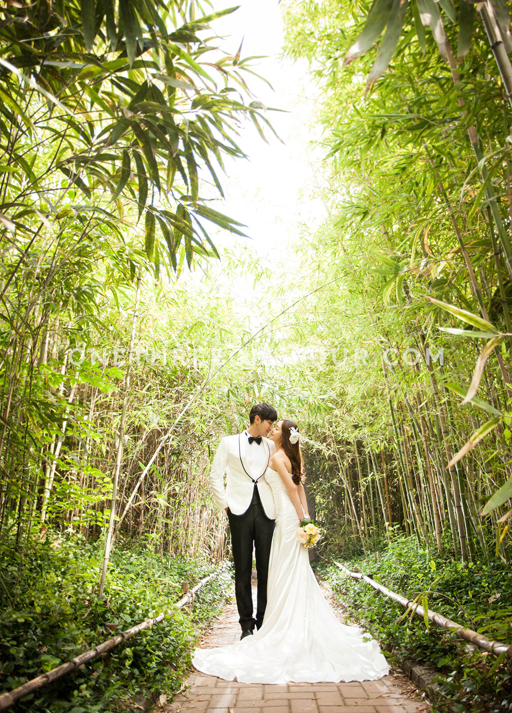 [AUTUMN] Korean Studio Pre-Wedding Photography: Seonyudo Park (선유도 공원)  (Outdoor) by The Face Studio on OneThreeOneFour 35