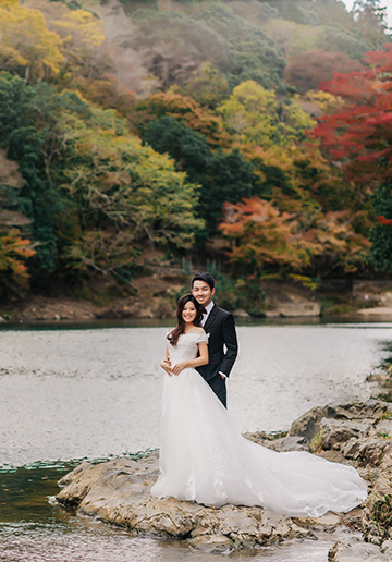 A&L: Kyoto Autumn Pre-wedding Photoshoot at Kimono Forest