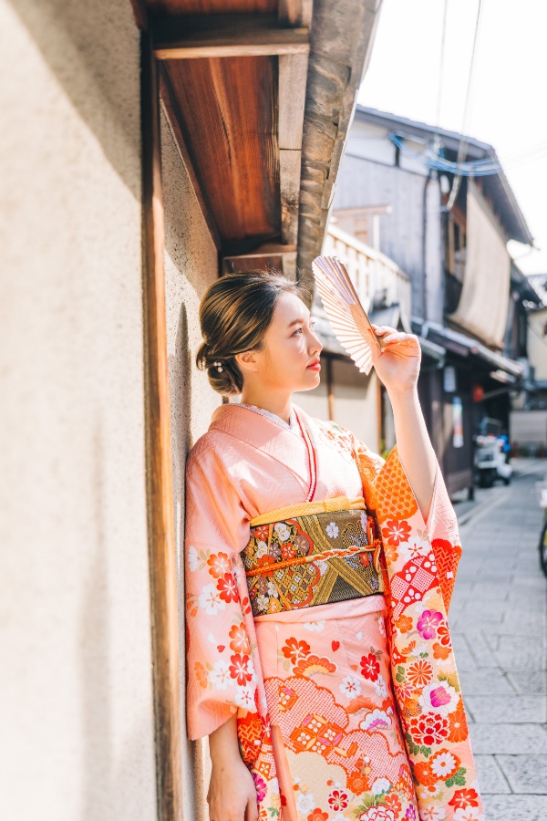 Kyoto Kimono Prewedding Photoshoot Higashiyama District Japan by Shu Hao on OneThreeOneFour 87