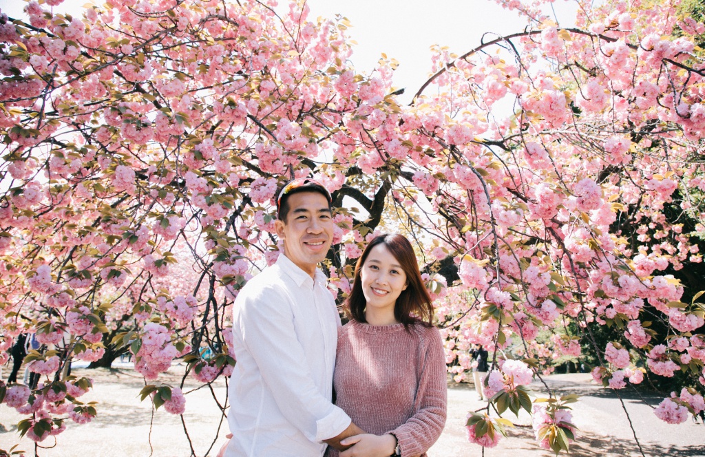 Japan Tokyo Casual Couple Photoshoot And Surprise Proposal With Cherry Blossom  by Hiro  on OneThreeOneFour 9
