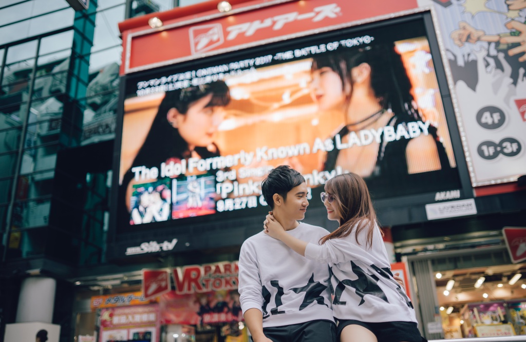 Japan Tokyo Casual Couple Photoshoot At Shopping District And Shibuya Crossing  by Lenham on OneThreeOneFour 1