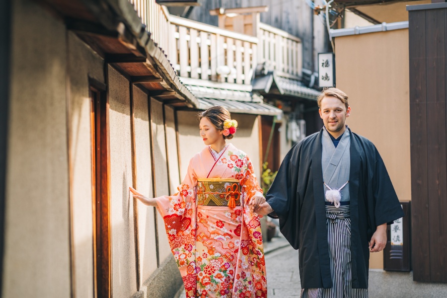 Kyoto Kimono Prewedding Photoshoot Higashiyama District Japan by Shu Hao on OneThreeOneFour 82