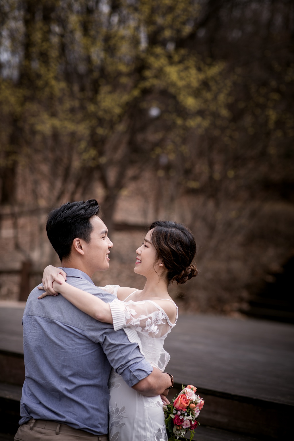 Korea Outdoor Pre-Wedding Photoshoot At Kyunghee University  by Junghoon on OneThreeOneFour 19