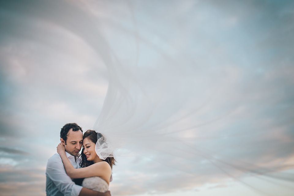 Melbourne Outdoor Pre-Wedding Photoshoot at the Beach in Autumn by Felix  on OneThreeOneFour 33