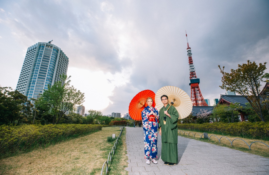 Japan Tokyo Pre-Wedding And Kimono Photoshoot At The Shrine, Tokyo Tower And Shopping Streets  by Nick  on OneThreeOneFour 12