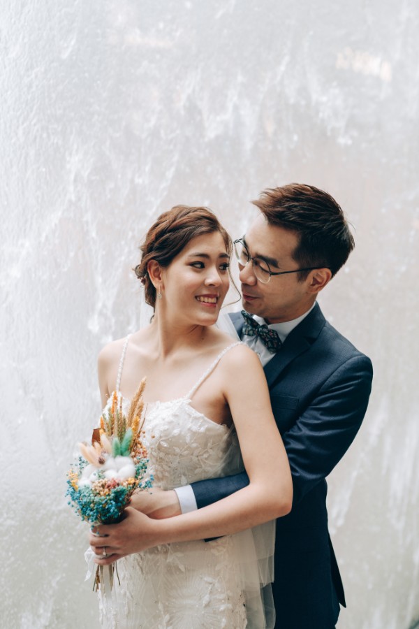 K&V: Pre-wedding in Singapore at Jewel, Gardens by the Bay and Jurong Lake Gardens by Grace on OneThreeOneFour 4