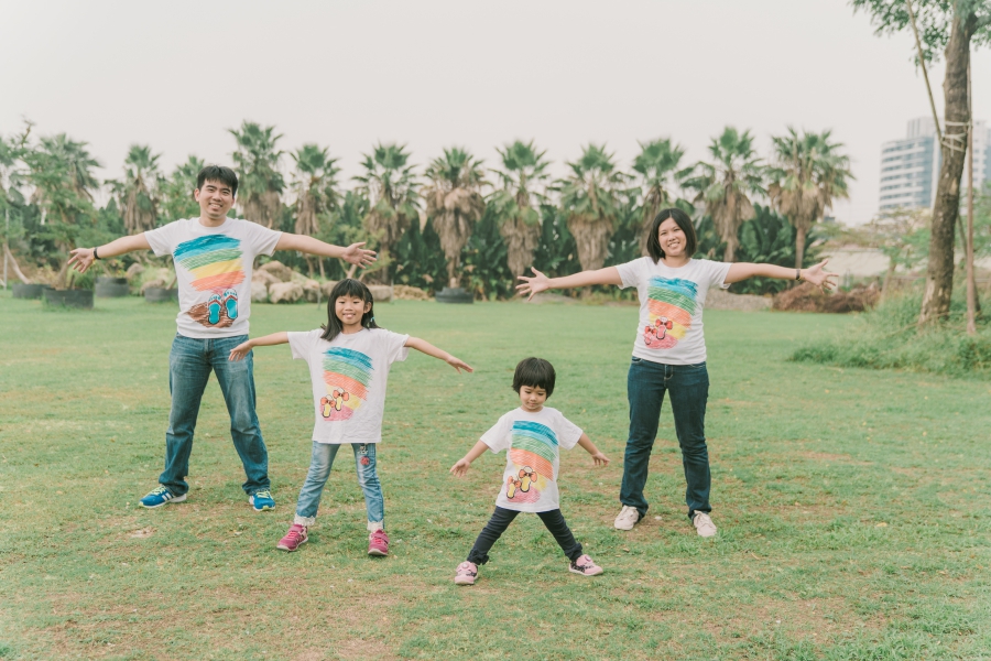 Taiwan Casual Family Photoshoot At An Animal Farm in Kaohsiung City by Star on OneThreeOneFour 15