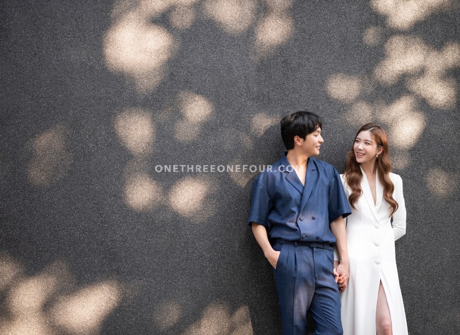 Gravity Studio Simple and Elegant Pre-Wedding Concept = Korean Studio Pre-Wedding by Gravity Studio on OneThreeOneFour 21