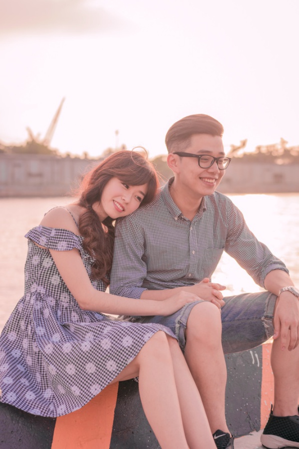 Taiwan Casual Couple Photoshoot At The Harbour And Shopping Street  by Star  on OneThreeOneFour 10