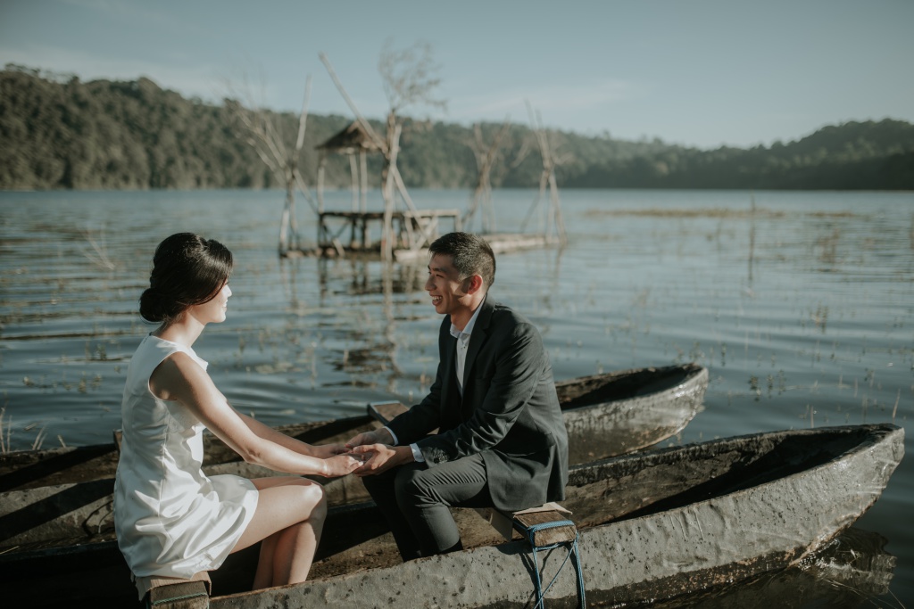 Bali Casual Couple Photoshoot At Lake Tamblingan And Munduk Waterfall  by Agus  on OneThreeOneFour 6