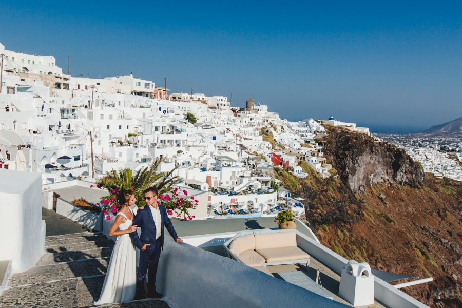 Santorini Pre-Wedding Photoshoot At Oia Blue Dome Church by Nabi on OneThreeOneFour 14