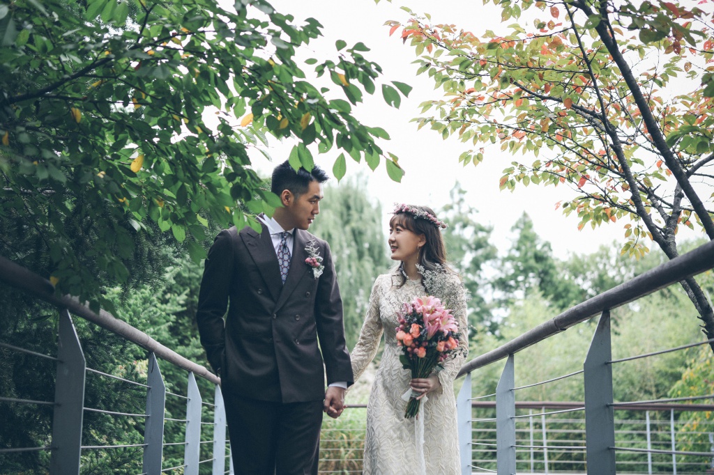 Korea Pre-Wedding Photoshoot At Seonyudo Park  by Beomsoo on OneThreeOneFour 1