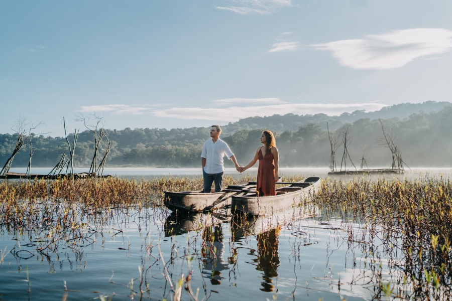 Bali Engagement Photoshoot At Temblingan Lake and Waterfall by Agus on OneThreeOneFour 4