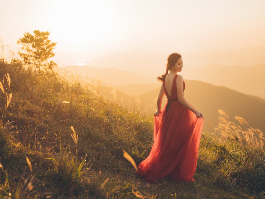 Hong Kong Outdoor Pre-Wedding Photoshoot At Tai Mo Shan by Paul on OneThreeOneFour 3