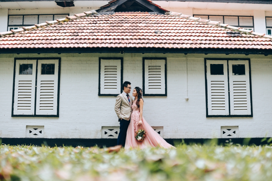 Singapore Pre-Wedding Photoshoot At Yacht, Fort Canning Park And Seletar Airport by Cheng on OneThreeOneFour 9