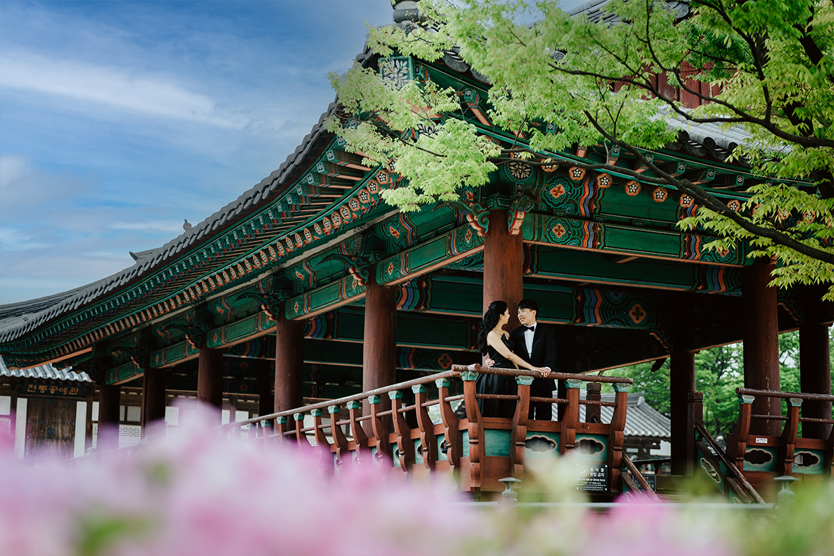 Korea Prewedding in Namsangol Hanok Village & Bukchon Hanok village by Jungyeol on OneThreeOneFour 0