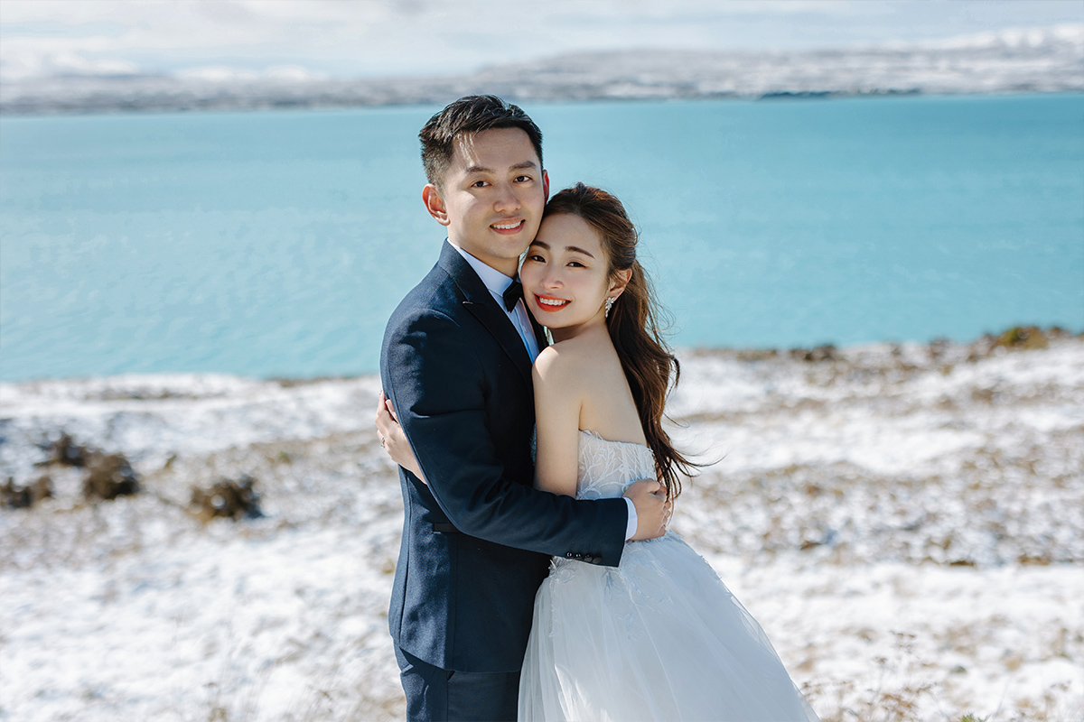2-Day New Zealand Winter Fairytale Themed Pre-Wedding Photoshoot with Horse and Glaciers and Snow Mountains by Fei on OneThreeOneFour 19