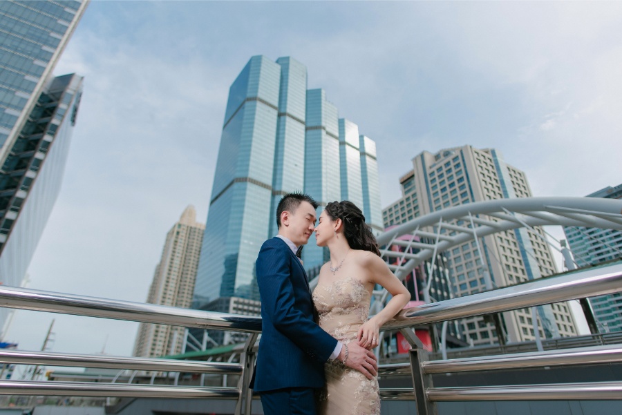 Bangkok Chong Nonsi and Chinatown Prewedding Photoshoot in Thailand by Sahrit on OneThreeOneFour 29