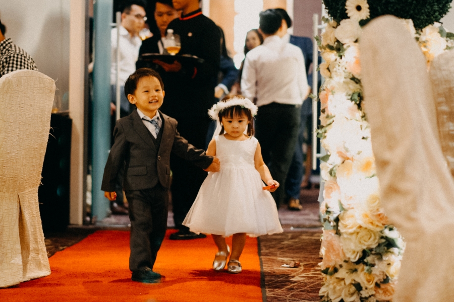 K&K: A Cosy and Fun Filled Wedding Day Dinner Banquet In Singapore  by Charles  on OneThreeOneFour 9