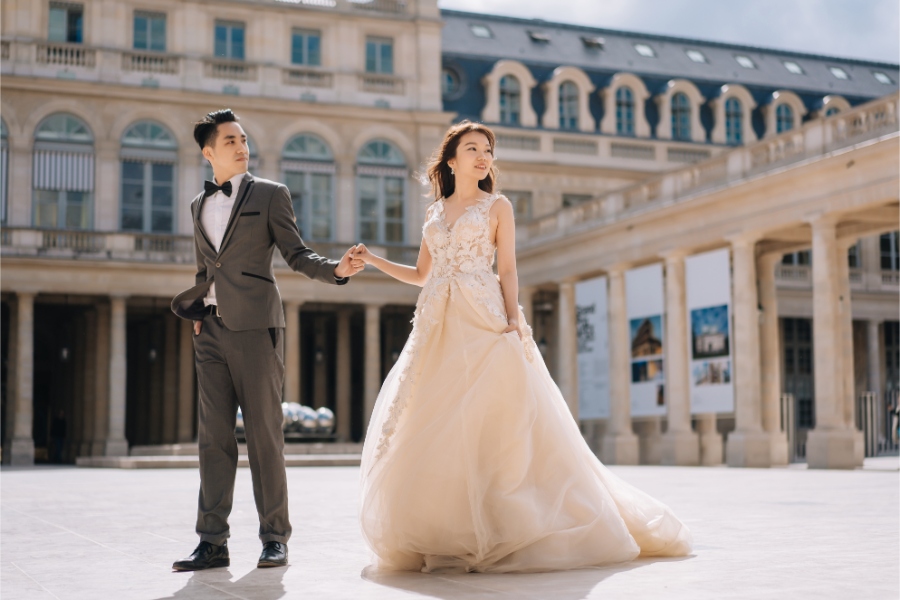 A&K: Canadian Couple's Paris Pre-wedding Photoshoot at the Louvre  by Vin on OneThreeOneFour 24