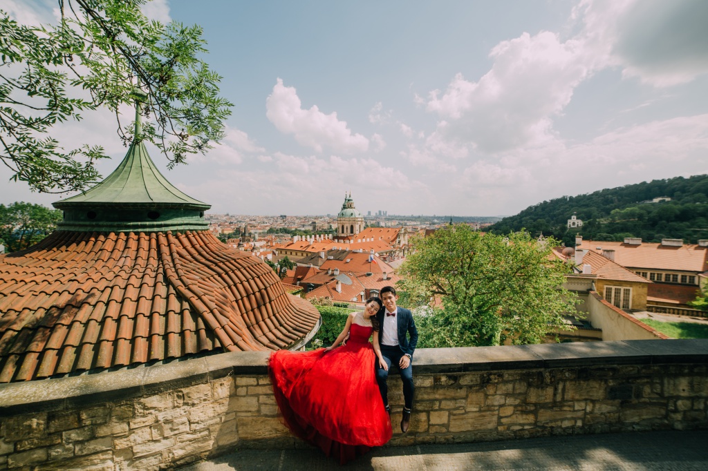 Prague Pre-Wedding Photoshoot At Old Town Square, Vrtba Garden And St. Vitus Cathedral  by Nika  on OneThreeOneFour 20
