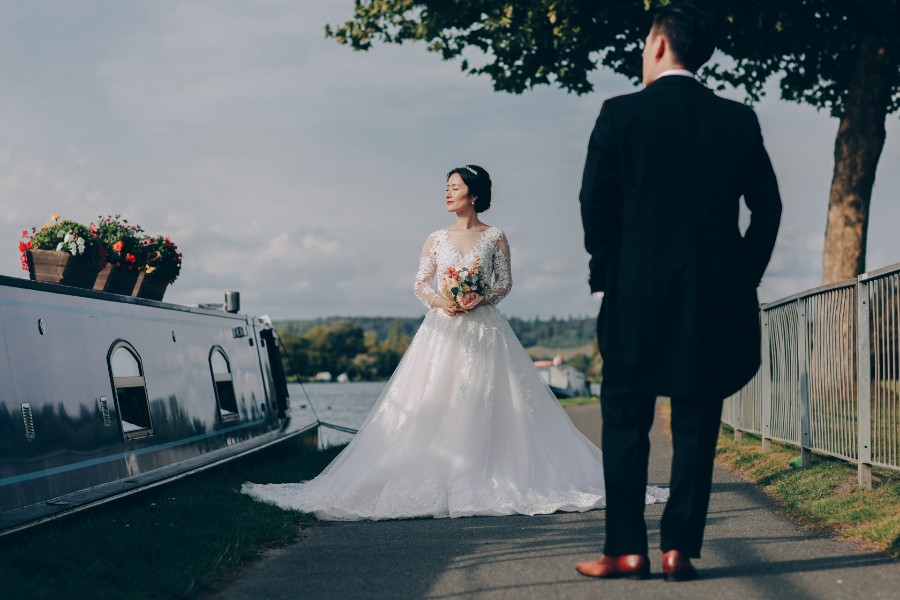 CH&ZW: Nature pre-wedding in London by Dom on OneThreeOneFour 26