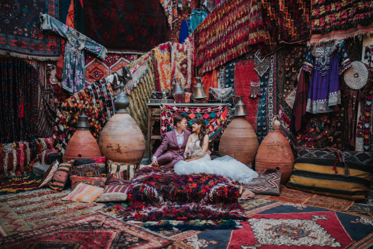 Cappadocia Pre-Wedding Photoshoot Salt Lake Carpet Shop Hot Air Balloons  by Aric on OneThreeOneFour 11