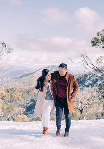 Winter Pre-Wedding Photoshoot with Huskies in Melbourne 