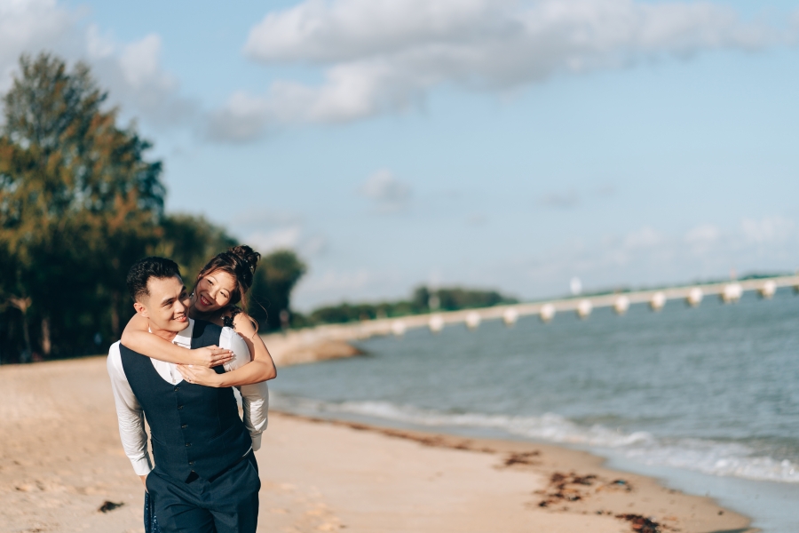 Singapore Pre-Wedding Couple Photoshoot At Jewel, Changi Airport And East Coast Park Beach by Michael on OneThreeOneFour 21