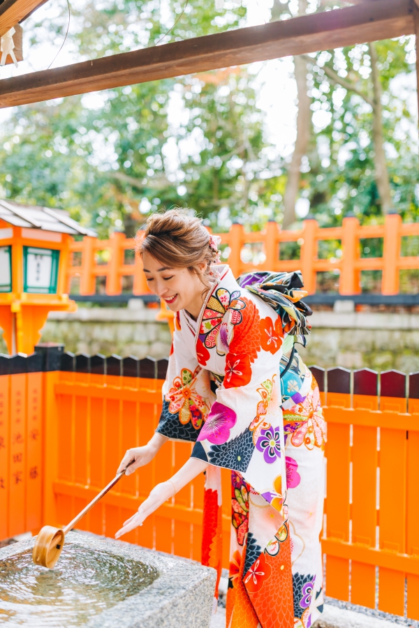 Kyoto Kimono Photoshoot At Ninenzaka Area  by Shu Hao on OneThreeOneFour 1