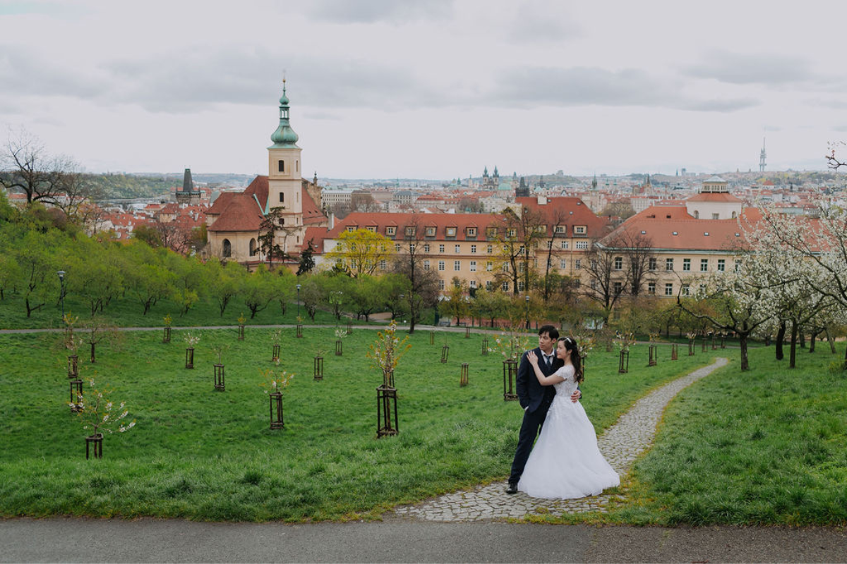 Prague prewedding photoshoot at Astronomical Clock, Old Town Square, Charles Bridge And Petrin Park by Nika on OneThreeOneFour 23