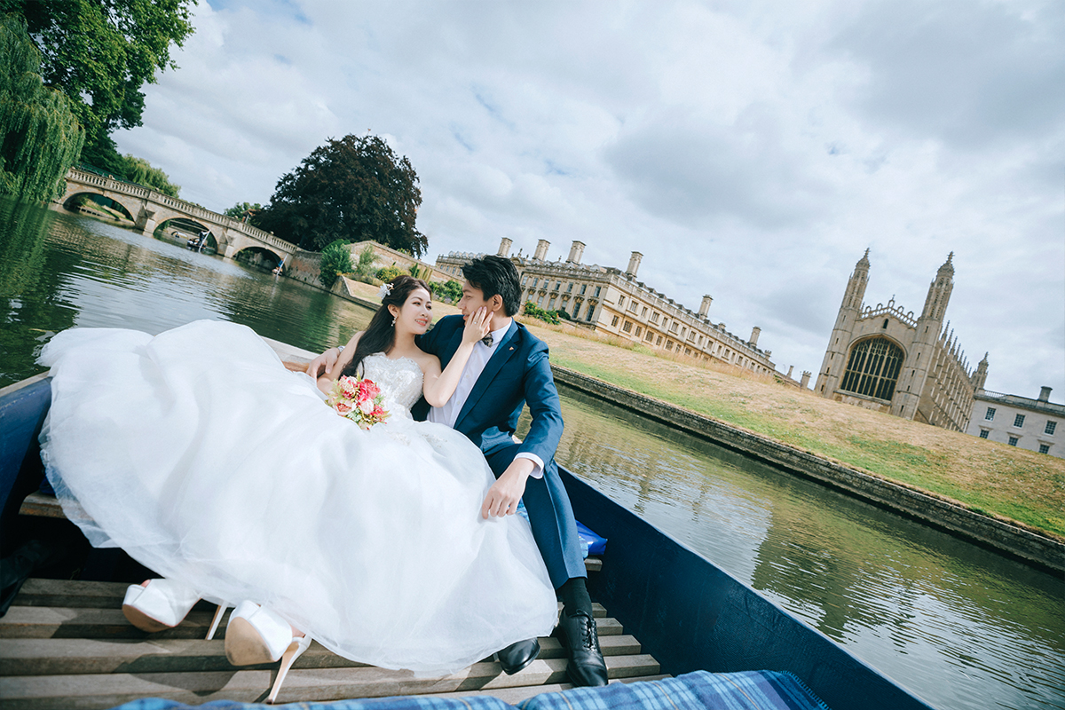UK Cambridge Retro Themed Pre-wedding Photoshoot by Dom on OneThreeOneFour 8