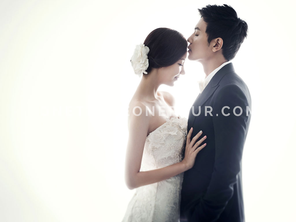 Brown | Korean Pre-Wedding Photography by Pium Studio on OneThreeOneFour 11