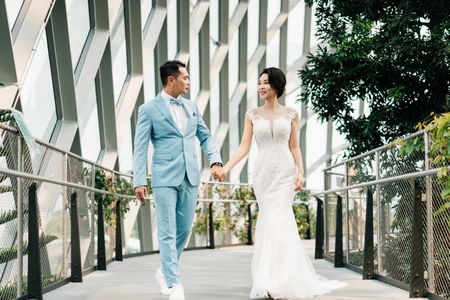 Singapore Pre-Wedding Photoshoot At Cloud Forest, Fort Canning Spiral Staircase And Marina Bay For Korean Couple  by Michael  on OneThreeOneFour 0