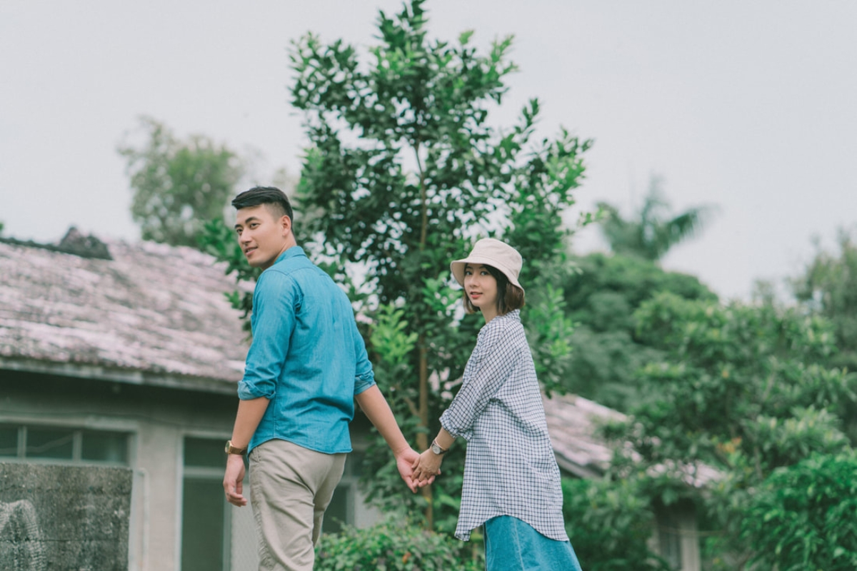 Taiwan Pre-Wedding Photoshoot Abandoned Estate Blue House Gardens by  on OneThreeOneFour 11