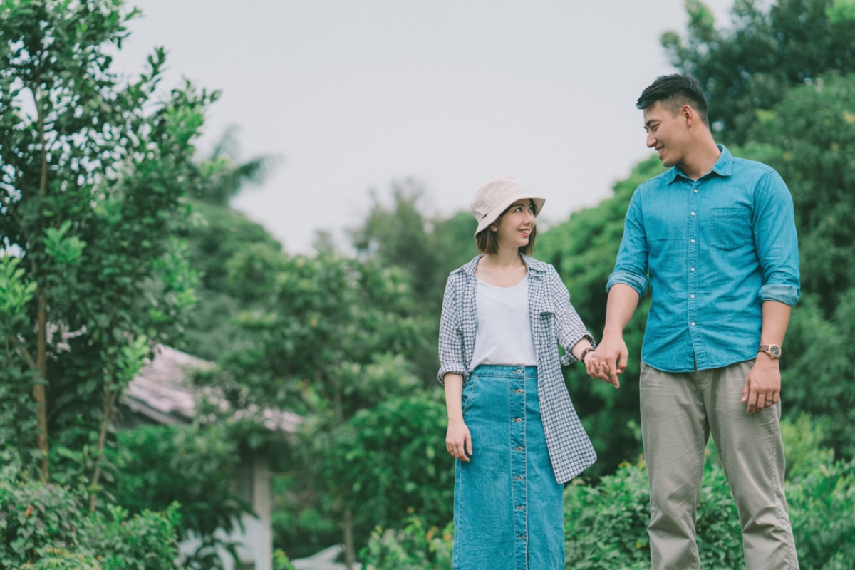 Taiwan Pre-Wedding Photoshoot Abandoned Estate Blue House Gardens by  on OneThreeOneFour 12