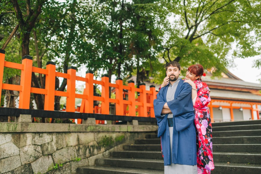 C: Kimono pre-wedding at Ninenzaka district in Kyoto by Shu Hao on OneThreeOneFour 19
