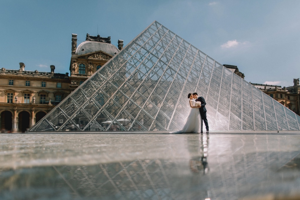 Paris Wedding Photo Session Arc de Triomphe by Vin on OneThreeOneFour 20