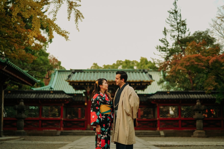 Japan Toyko Kimono Shoot at Nezu Shrine by Ghita  on OneThreeOneFour 8