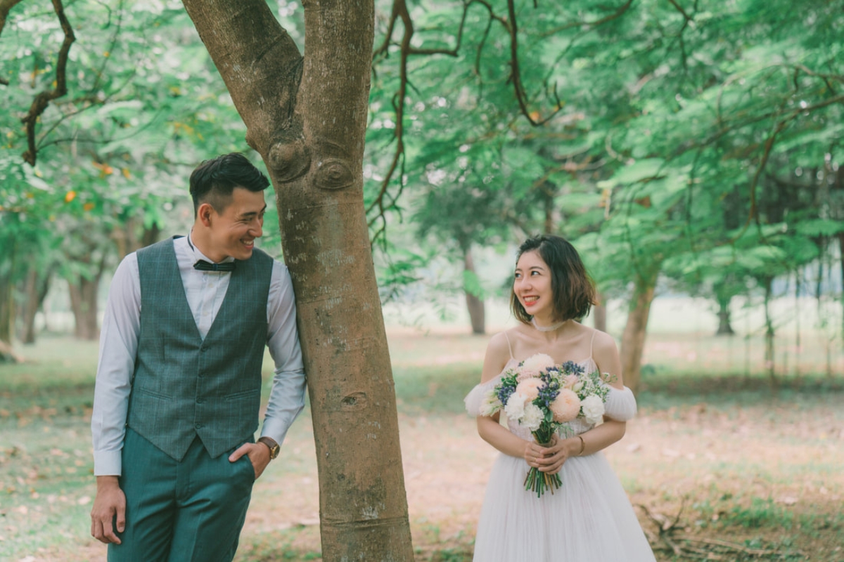 Taiwan Pre-Wedding Photoshoot Abandoned Estate Blue House Gardens by  on OneThreeOneFour 23