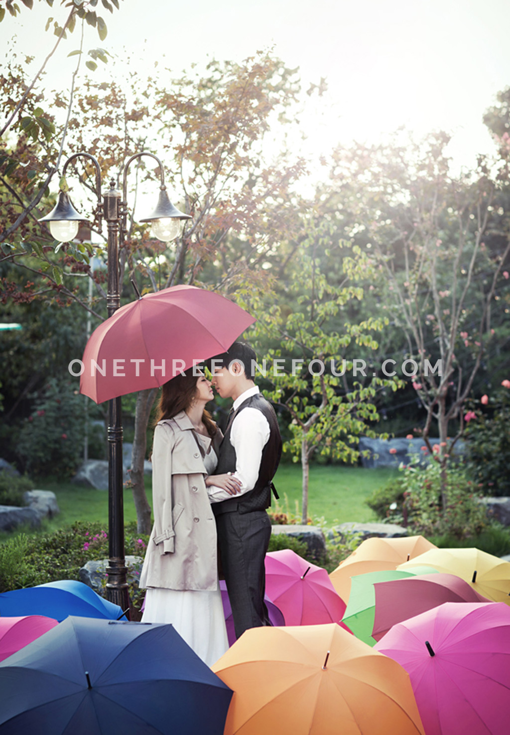 Korean Wedding Photos: Garden & Cafe by SUM Studio on OneThreeOneFour 15