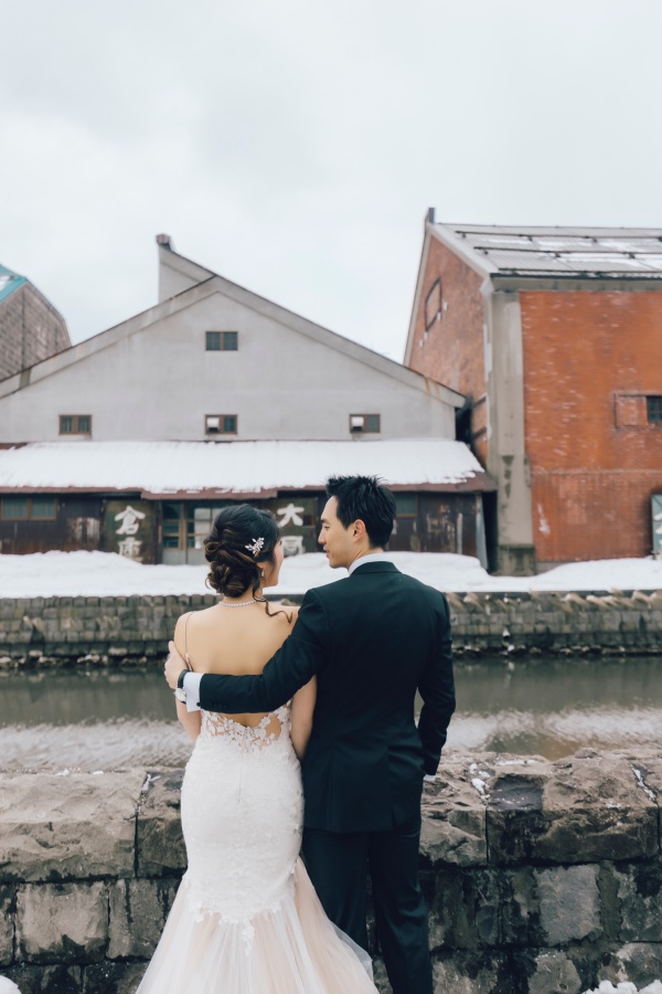Hokkaido Outdoor Pre-Wedding Photoshoot At Otaru Canal And Nikka Whiskey Museum During Winter  by Nham on OneThreeOneFour 11