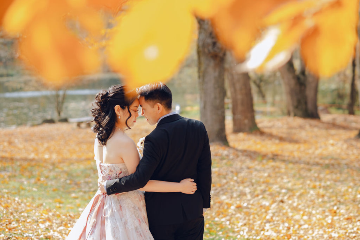 北海道秋季婚前拍攝，包括青池、過山車之路和鳥沼公園 by Kuma on OneThreeOneFour 4