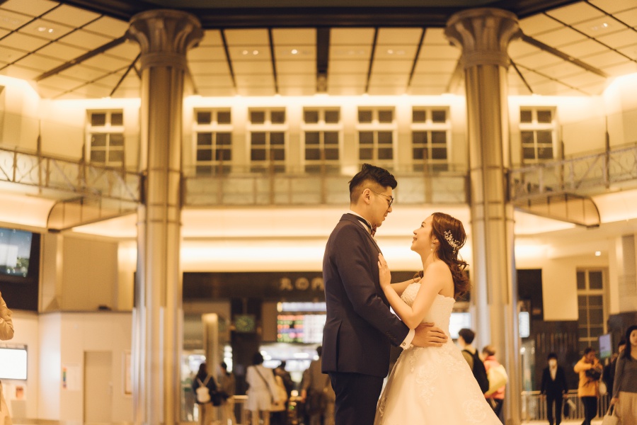 Tokyo Pre-Wedding Photoshoot At Shiba Park And Tokyo Station  by Lenham on OneThreeOneFour 22
