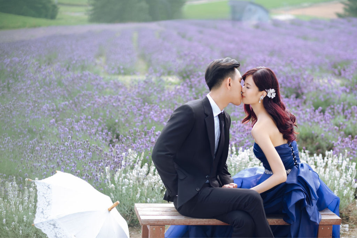 Hokkaido Prewedding Photoshoot In Summer At Blue Pond, Hinode Park Lavender And Shikisai No Oka Flower Fields by Kuma on OneThreeOneFour 26
