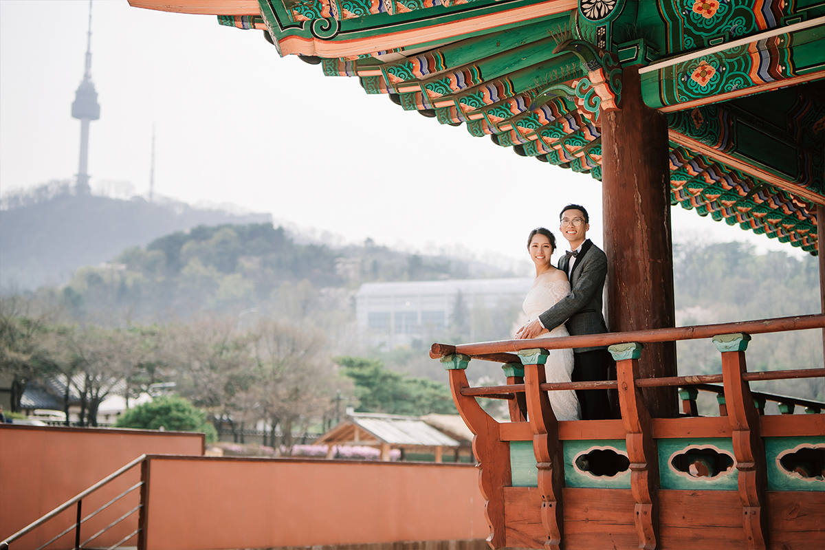 City in Bloom: Romantic Pre-Wedding Photoshoot Amidst Seoul's Blossoming Beauty by Jungyeol on OneThreeOneFour 24