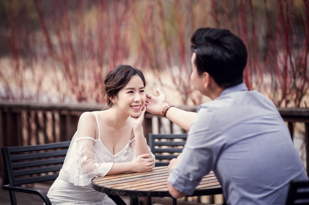 Korea Outdoor Pre-Wedding Photoshoot At Kyunghee University  by Junghoon on OneThreeOneFour 18
