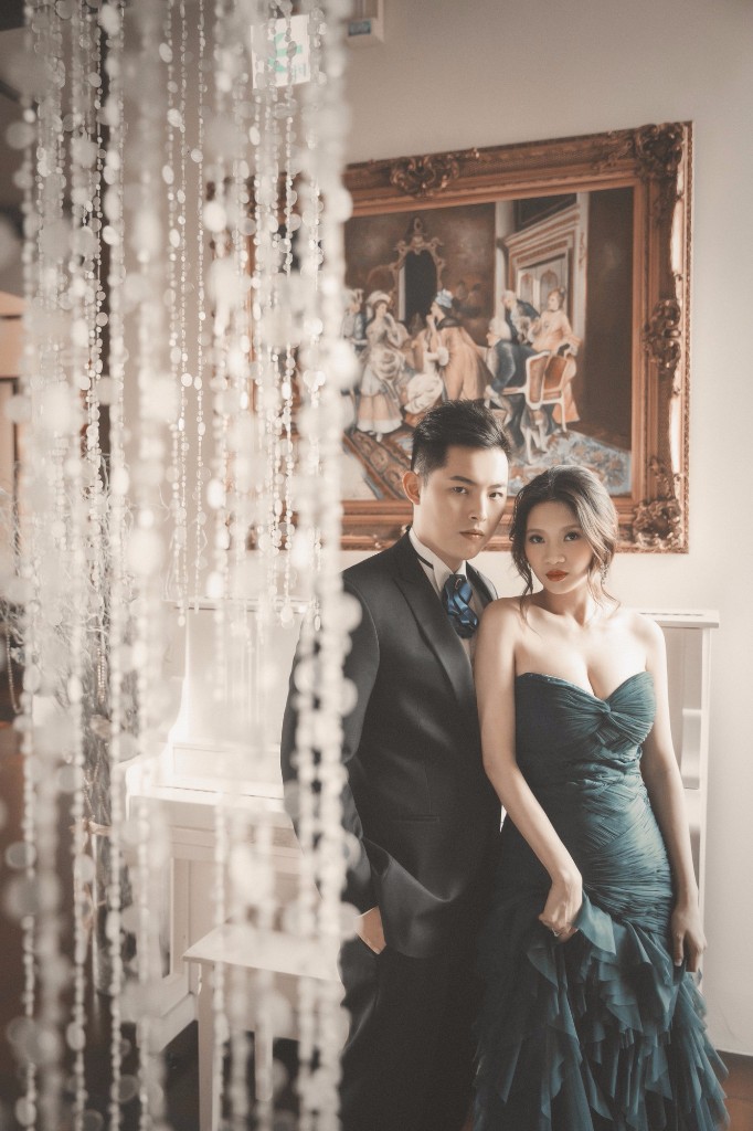 Retro Pre-wedding Photoshoot in Taipei, Taiwan | Bella | OneThreeOneFour