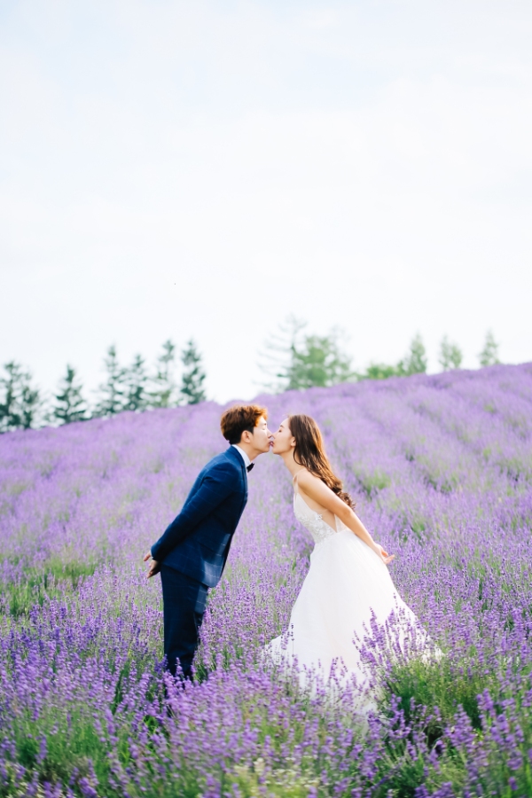 Photographer In Hokkaido: Pre-Wedding Photoshoot At Blue Pond And Saika No Sato Flower Farm by Kouta  on OneThreeOneFour 12